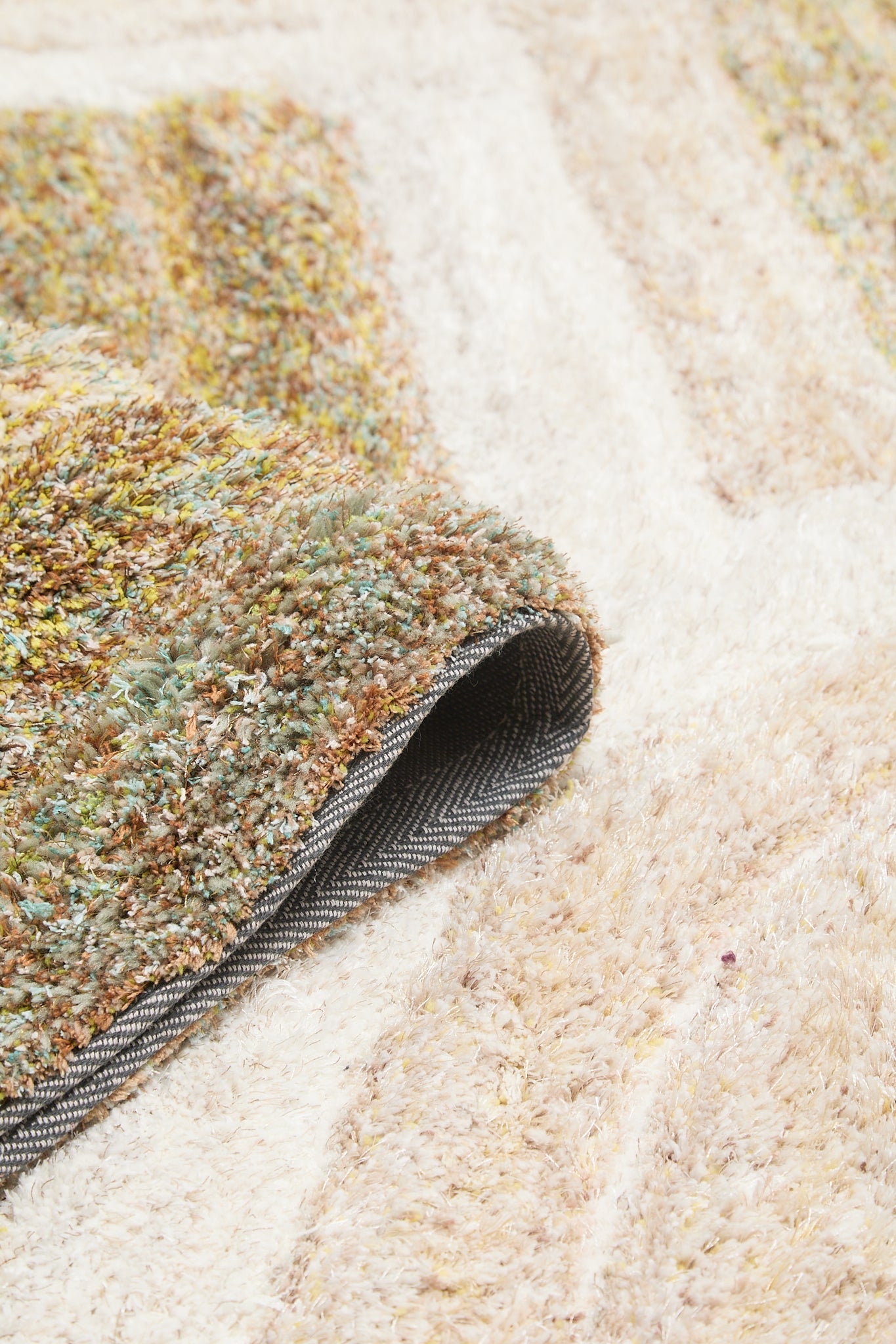 3D SHAGGY TRELLIS BROWN