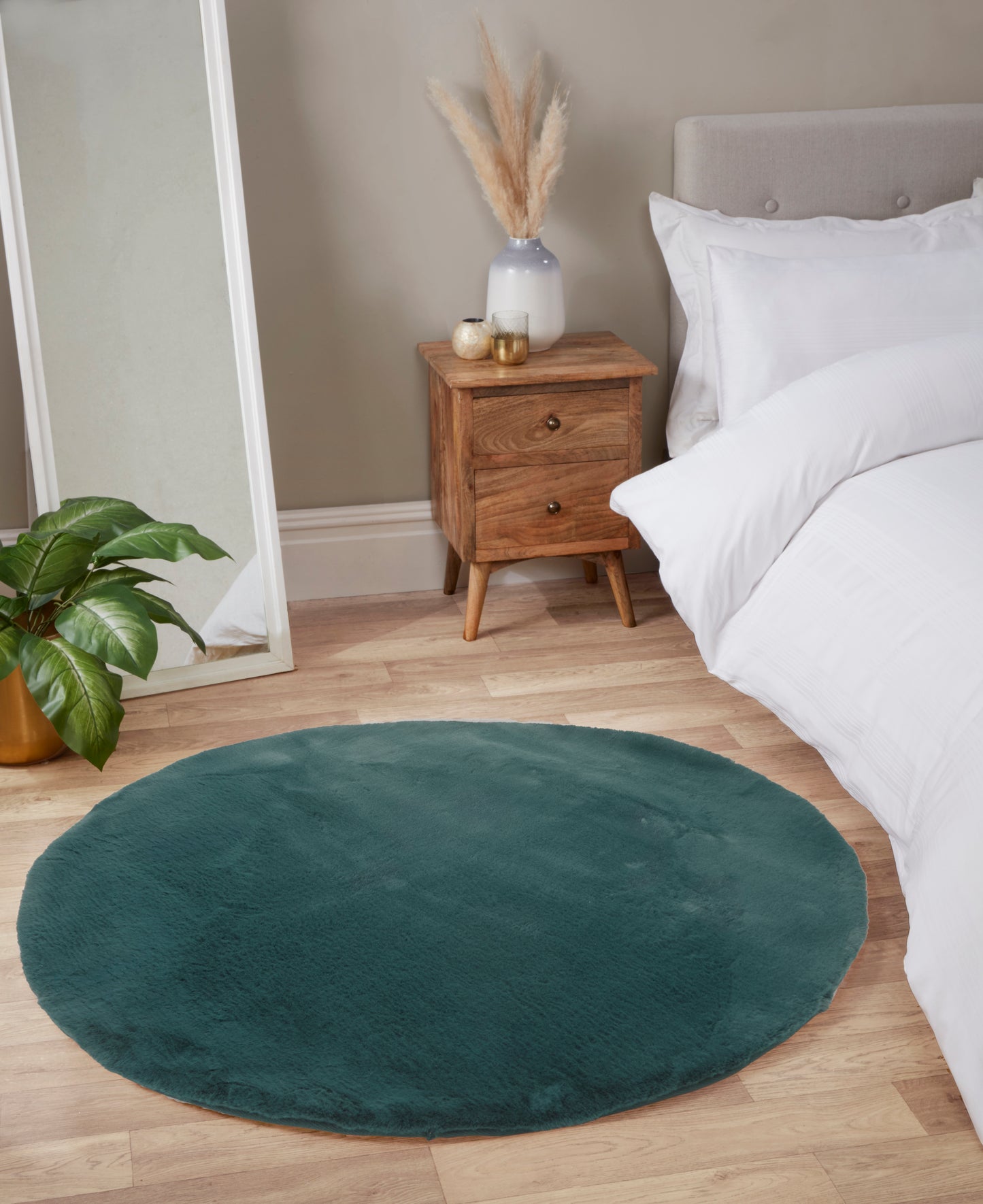 LUXE FAUX FUR RUG PLAIN FOREST GREEN