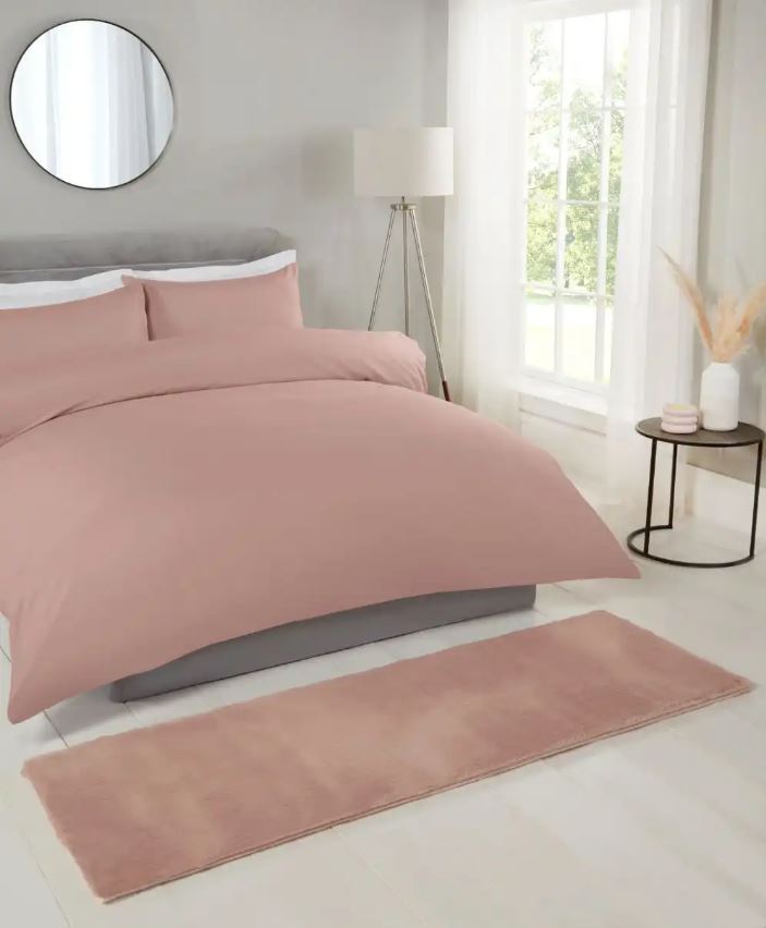 LUXE FAUX FUR RUG PLAIN BLUSH